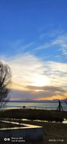 蓝天白云·夕阳如金