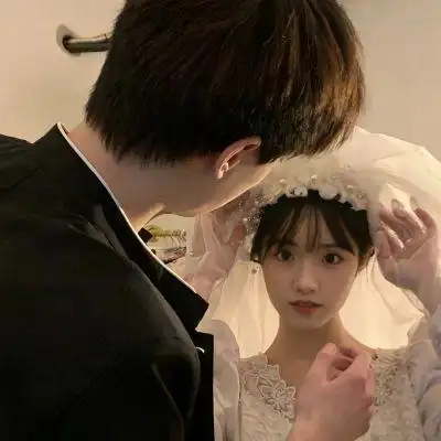 温柔到爆的真人神仙情头 超甜情侣高清一人一张图片大全_情侣头像_美