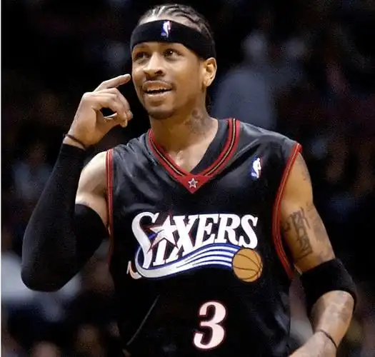 1996年选秀被称作nba黄金一代,在96一代当中艾弗森绝对是佼佼者.