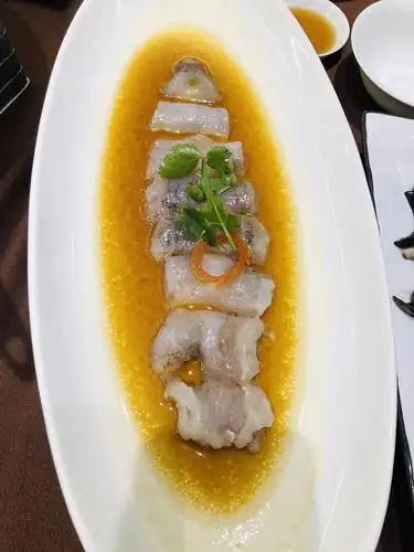 野生米鱼膏配墨鱼炒年糕