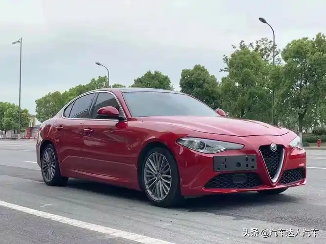 18年上牌阿尔法罗密欧61朱丽叶20t豪华版车况精品售价21x万