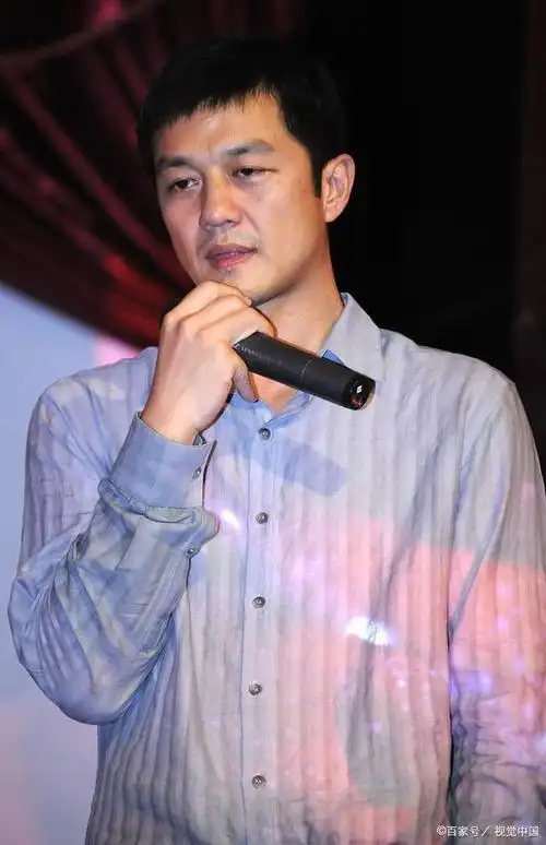 李亚鹏欠薪事件持续发酵!前员工再次发声,讨薪之路何时能了结