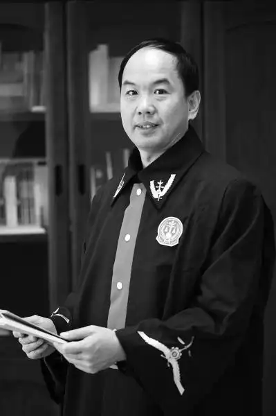 "我只是一名平凡的法官,把每一个案子当自己的本分来办.