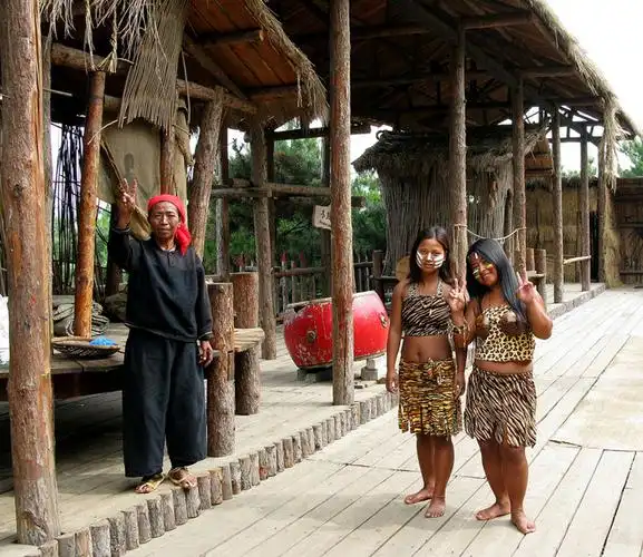 棋盘山森林公园-野人部落