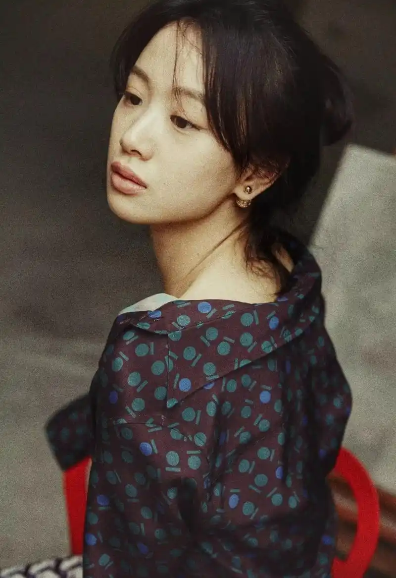 从"厂花"到"大哥的女人",演员李梦为什么说把自己快逼疯了?