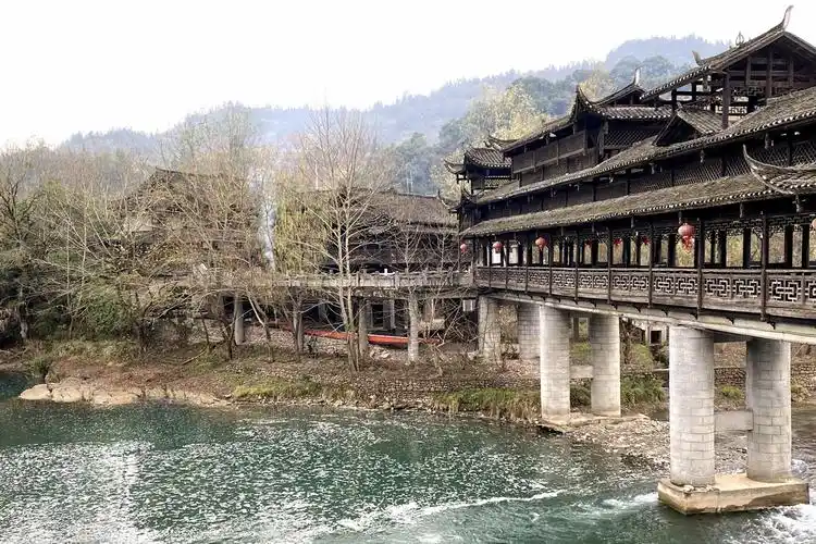 捞车村湘西惹巴拉