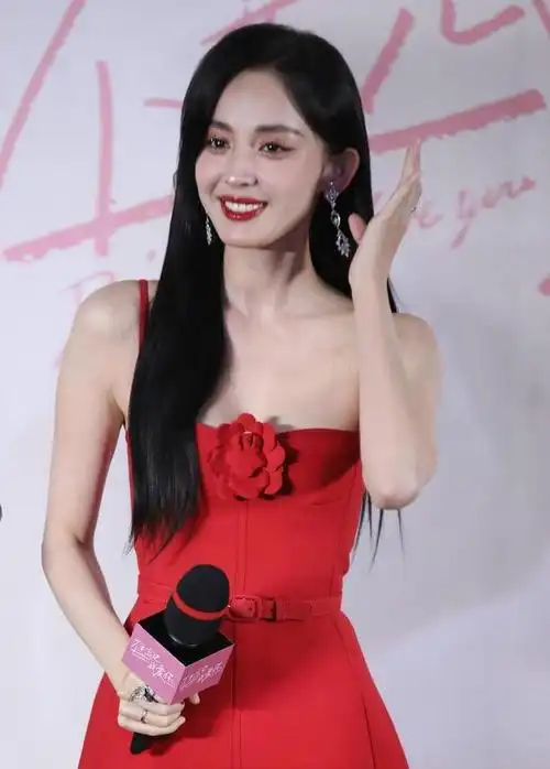 命犯桃花,天爱与娜扎|古力娜扎|张天爱|娱乐圈|王传君_网易订阅