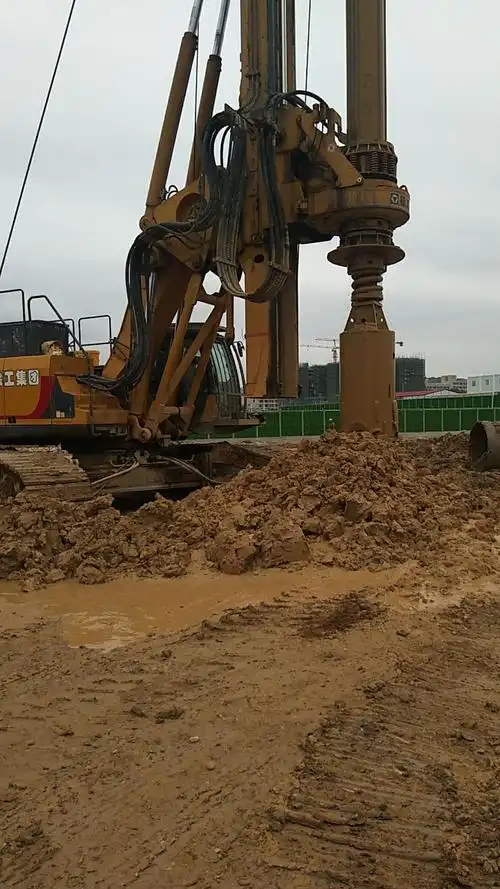 图二:旋挖灌注桩施工
