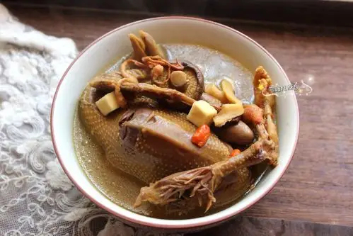 孩子不喜欢喝汤材料单一汤的味道就差些自己不会配料我来帮您