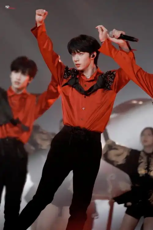 刘耀文2022东方卫视跨年晚会##东方卫视跨年