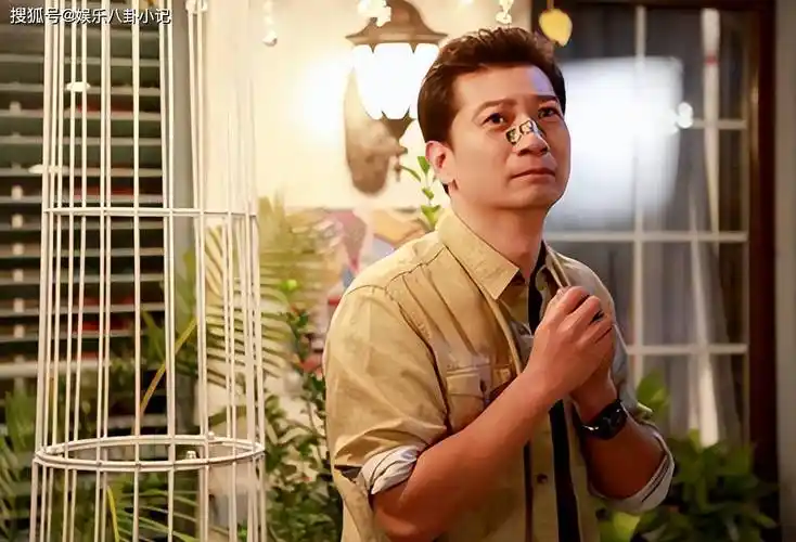 原创他是汤唯前男友出道25年被张若昀带红今娶娇妻生两女儿乐融融