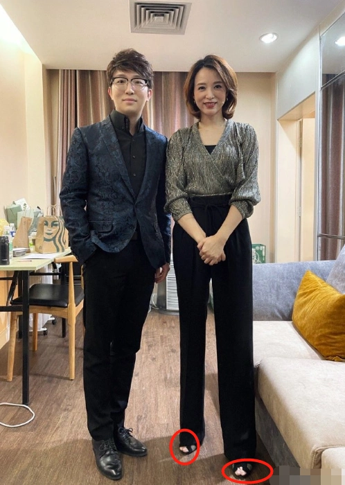 董卿身高47岁董卿近照瘦太多