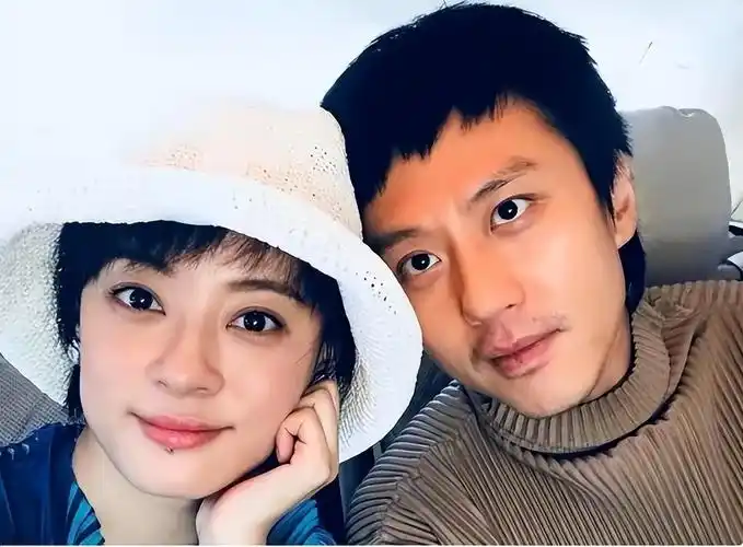 邓超出轨19岁嫩模与孙俪被爆婚变孙俪深夜发文再见了婚姻