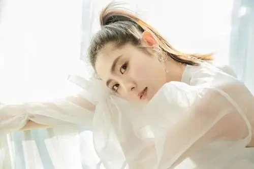 邢菲七夕约会装2560x1600分辨率下载,邢菲七夕约会装,高清图片,壁纸