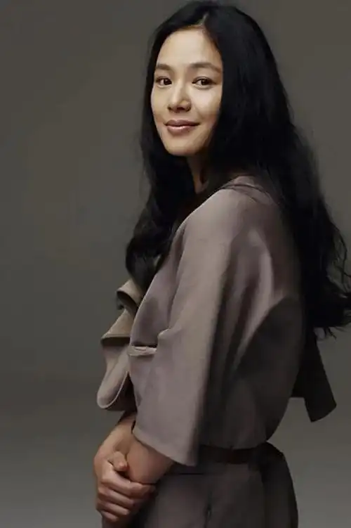 周韵20张精美的照片