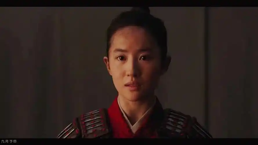 恋爱通告里面零眼妆的刘亦菲