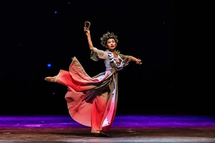 古典舞《点绛唇》