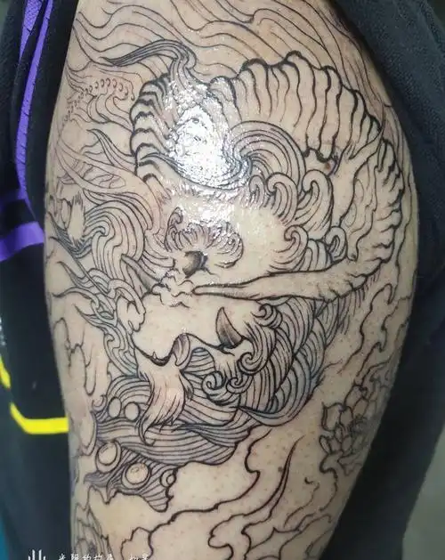 原创白泽线条纹身图片_手臂腿部新传统白泽纹身图案