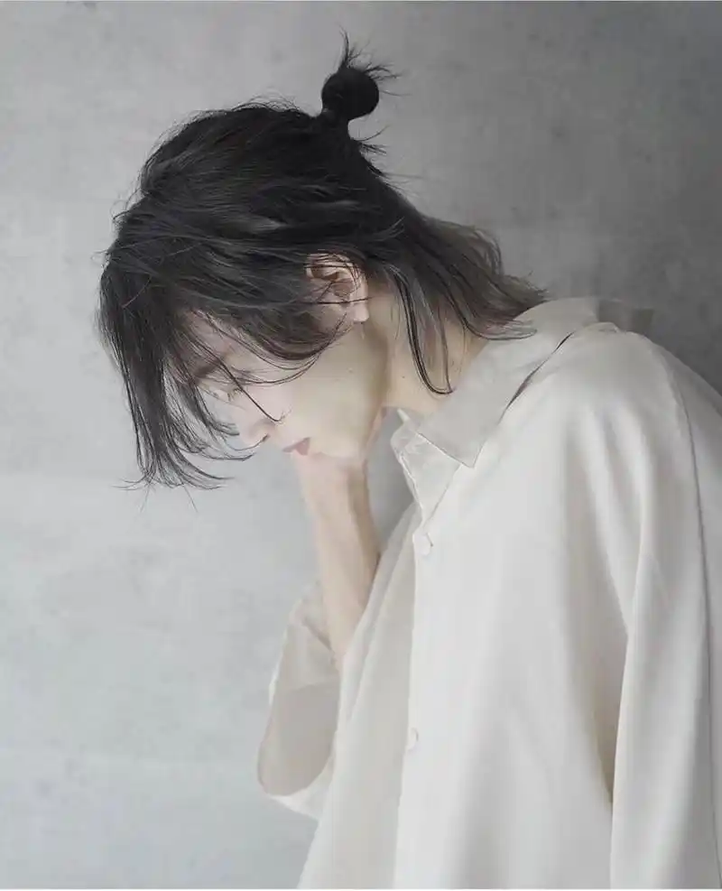 男士发型/丸子头 8215帅气的长发