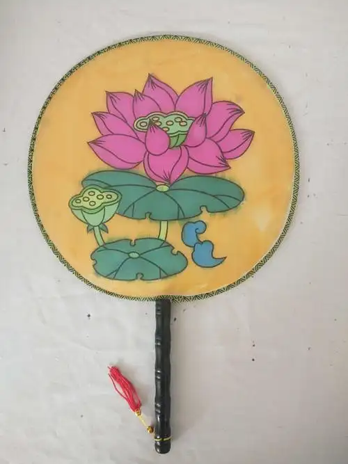 其它 泡泡的美篇 写美篇  我们的水粉团扇社团,注重培养孩子认真绘画