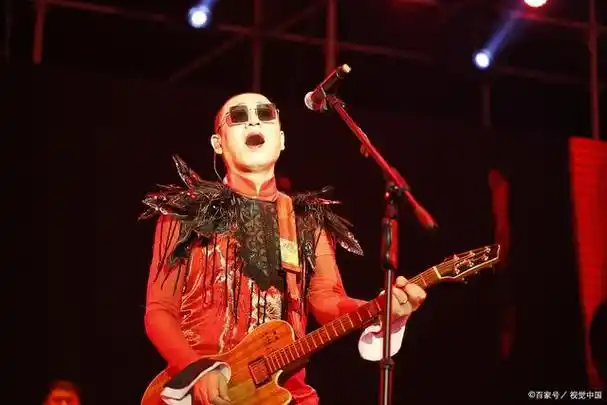 梁龙和二手玫瑰,来听听