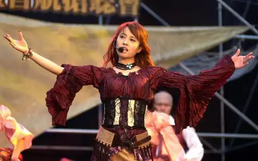 蔡依林化身海盗公主宣传新专辑组图