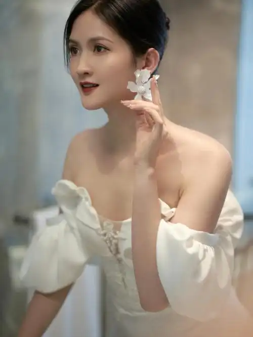 女明星的后台照真是美哭了