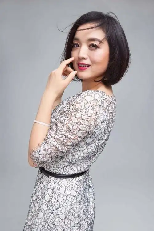 台湾歌手白雪个人资料