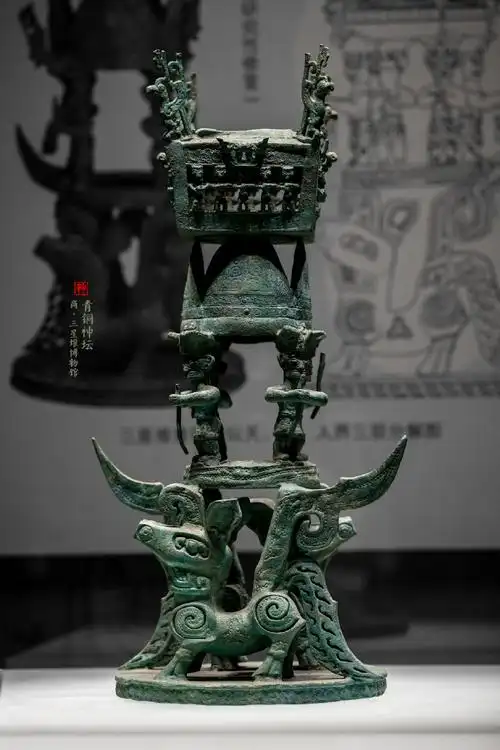 青铜神坛商晚期四川广汉三星堆二号坑出土藏于