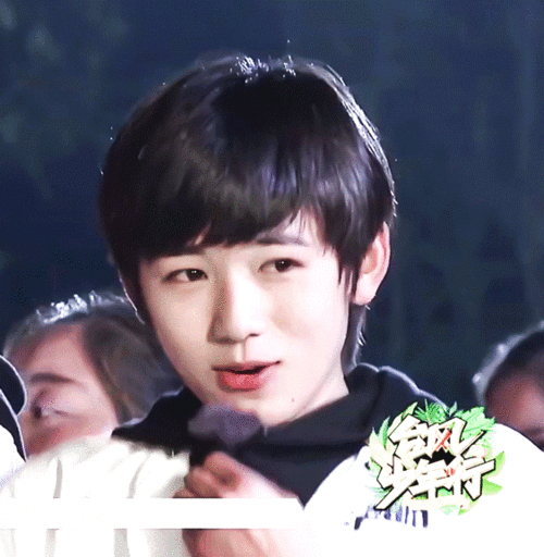 宋亚轩被笑容点亮 cr.