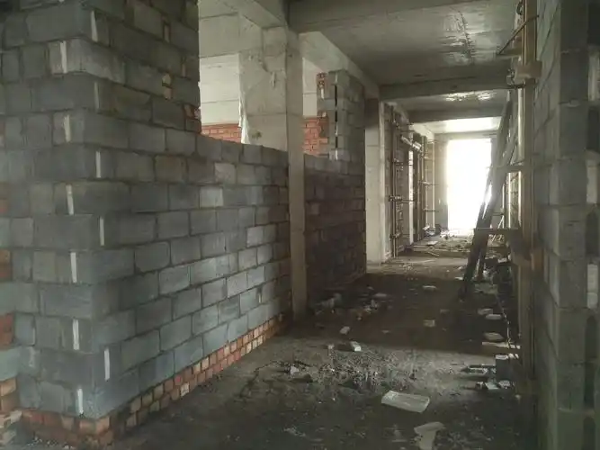 综合楼砌墙砖今日完工