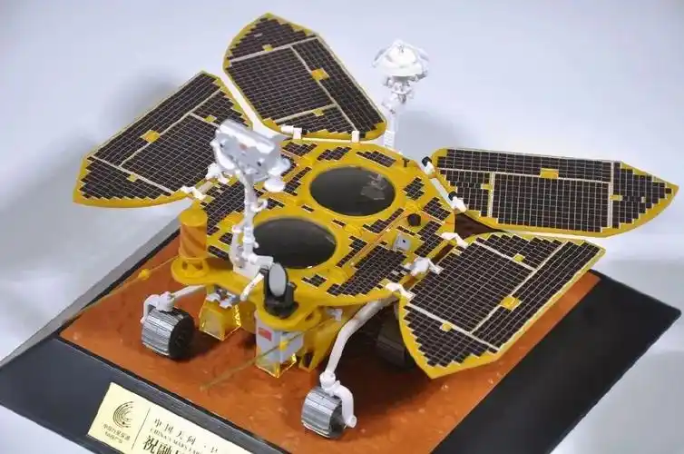 鹰翔&赛凡模型《sfm-001中国天问一号火星探测任务-祝融号火星车》