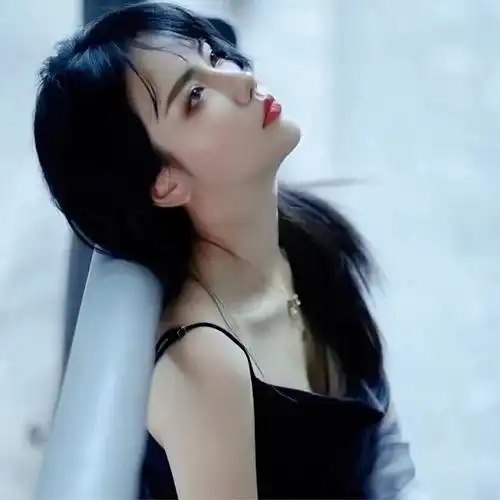 网易云头像伤感