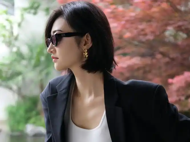 【景甜】短发女孩,减龄 气质在线