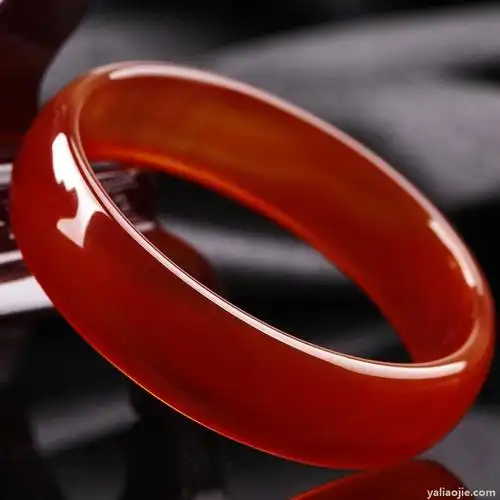 玛瑙的鉴别方法是什么