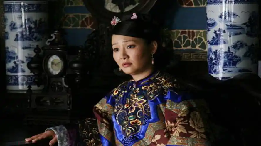 2008年,徐帆与冯远征主演古装情感剧《最后的王爷》,这部剧讲述了在