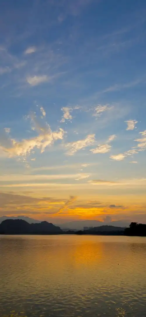 美丽的夕阳,湖泊,天空,云,黄昏 1242x2688 iphone 11 pro/xs max 壁纸