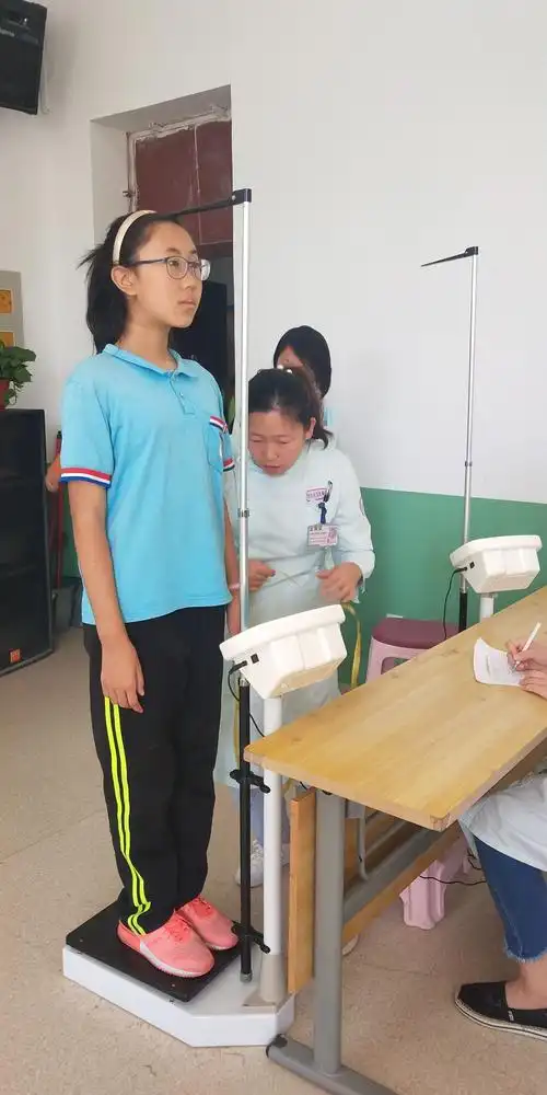 我是六年级学生,希望我可以再长高一些!