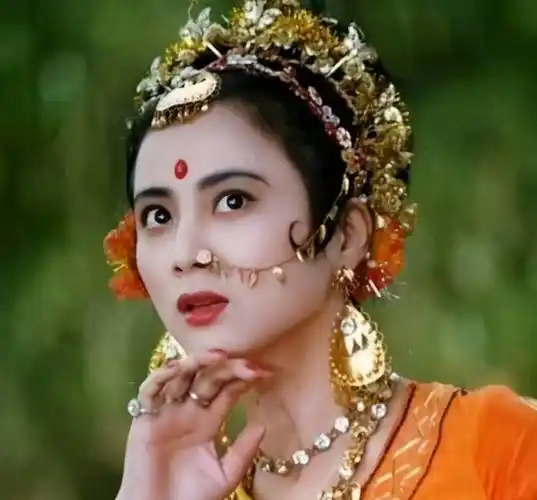 "玉兔精"李玲玉:二婚嫁给富商"被分手",21岁儿子撞脸吴磊_感情_西游记