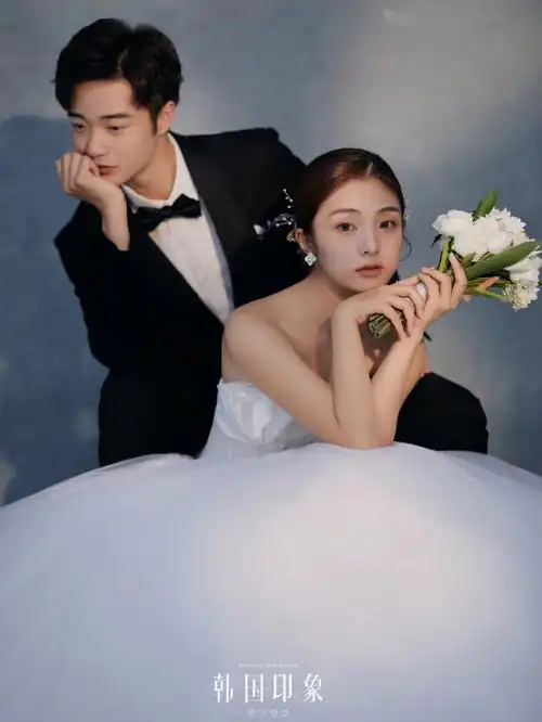 韩式内景简约风冬季专属婚纱照