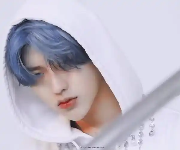 蔡徐坤蓝发绝美图汇总