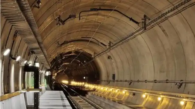 世界上最长的五条隧道一条穿过阿尔卑斯山一条就在中国
