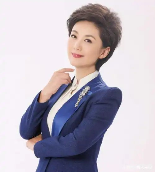 "央视名嘴"海霞:29年主持零失误,嫁清华教授,婚姻幸福美满