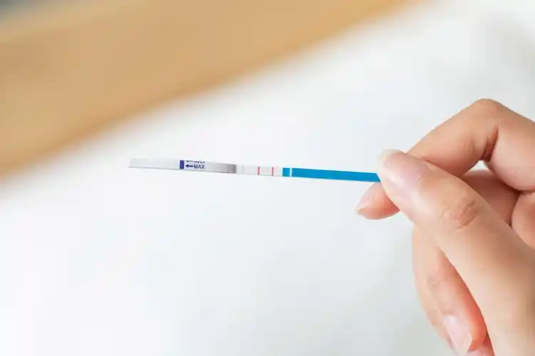 验孕棒一深一浅假怀孕