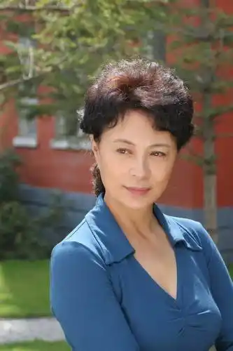 刘佳演的第一部作品叫什么?