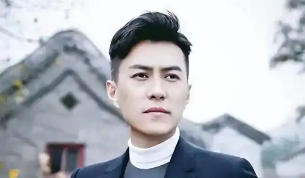 靳东的亲妹妹首次曝光引起广泛关注