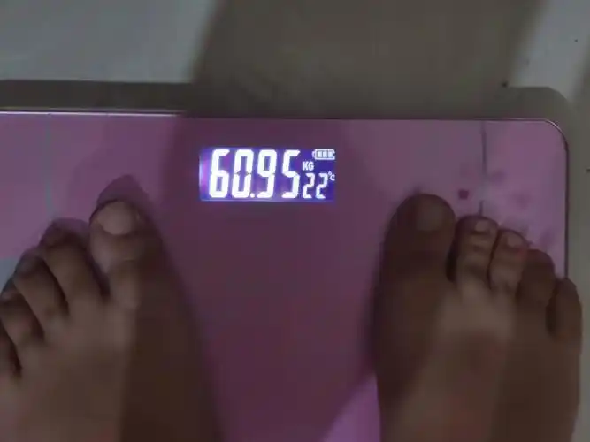 自驾大概四天吧,这四天没有办法秤体重,但是还是要监督自己