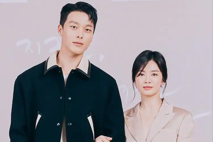 现在正在分手中宋慧乔张基龙展现最萌身高差接演原因公开