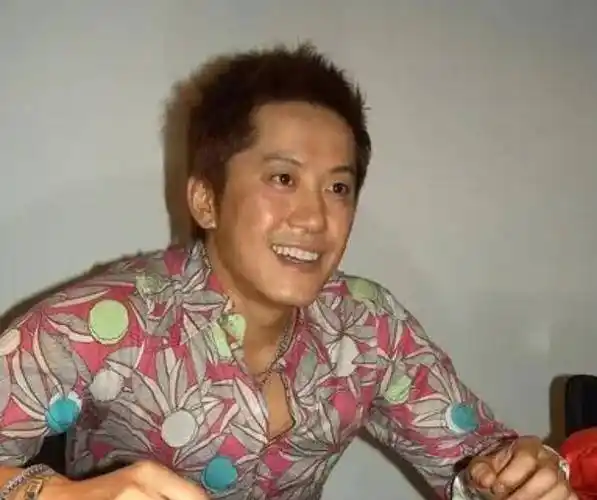 顶流歌手8次登上春晚,却沦为走穴歌手的毛宁,境况令人唏嘘