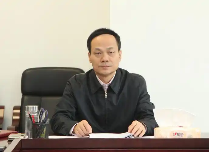 省委统战部常务副部长,部机关党委书记,省侨务办主任肖向阳,省委统战